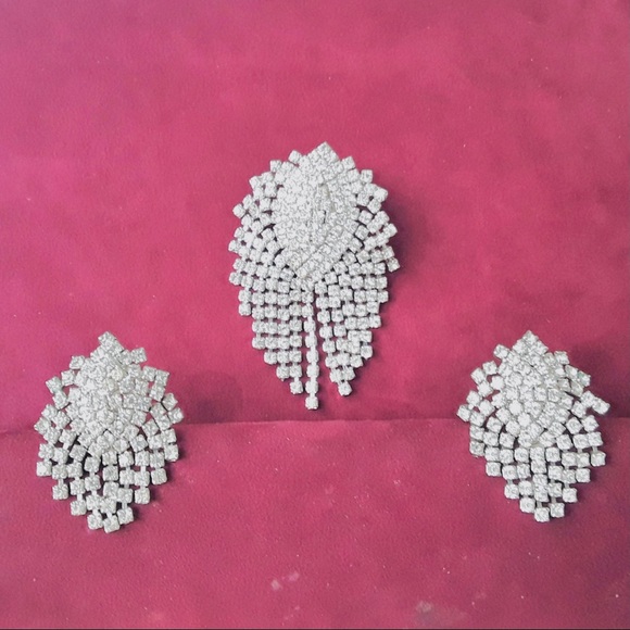 Vintage Rhinestone Earrings (Clip-on) & Broach Set - Picture 1 of 3